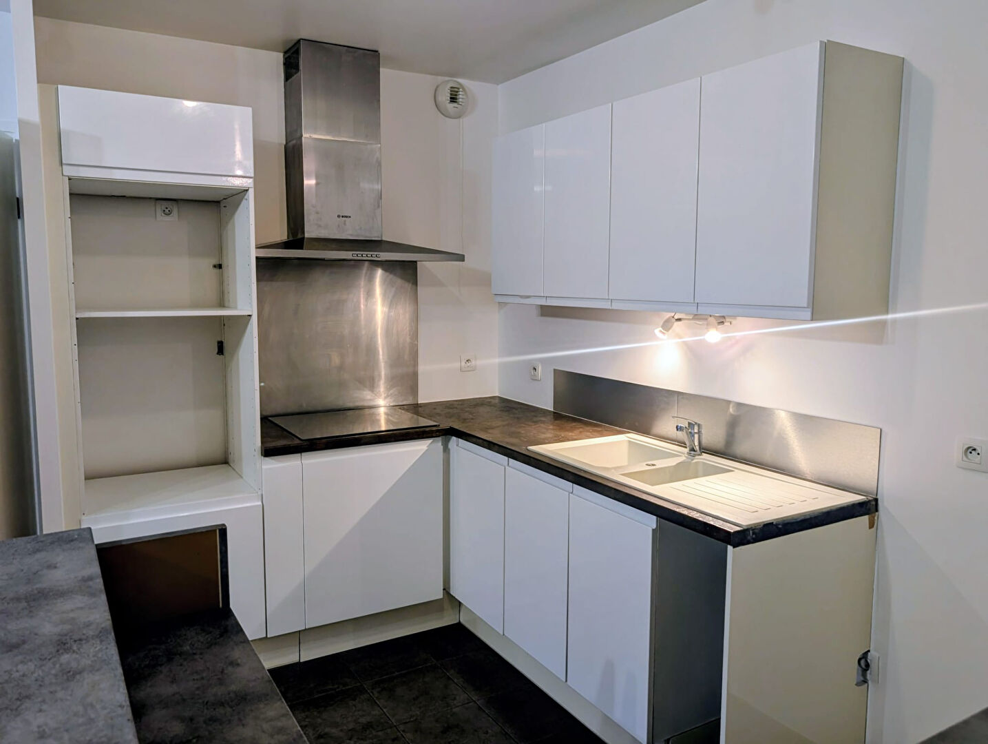 À louer - 2 pièces lumineux - Dernier étage avec ascenseur - Parking - Châtenay-Malabry (secteur Avenue du Bois)