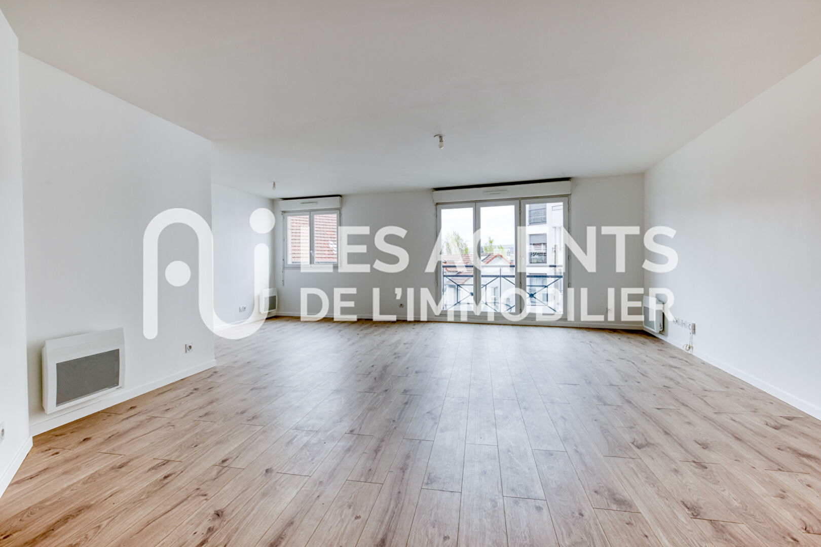 APPARTEMENT 3 PIÈCES 80 m² DANS UNE RÉSIDENCE RÉCENTE